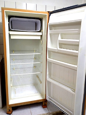 ♻️ Geladeira Vintage Espaçosa ♻️